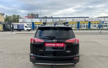 Toyota RAV4, 2018 год, 2 960 000 рублей, 9 фотография