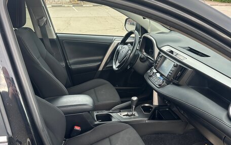 Toyota RAV4, 2018 год, 2 960 000 рублей, 12 фотография