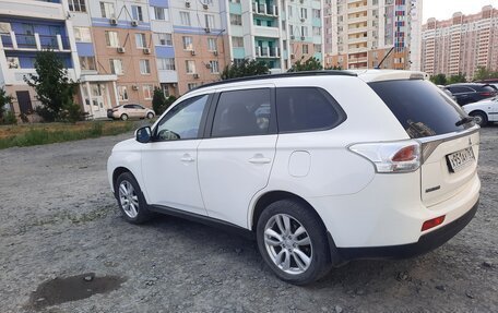 Mitsubishi Outlander III рестайлинг 3, 2012 год, 1 330 000 рублей, 5 фотография