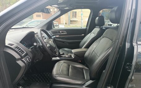 Ford Explorer VI, 2016 год, 1 990 000 рублей, 13 фотография
