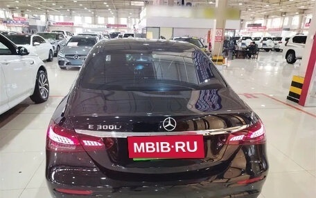 Mercedes-Benz E-Класс, 2021 год, 4 700 000 рублей, 5 фотография
