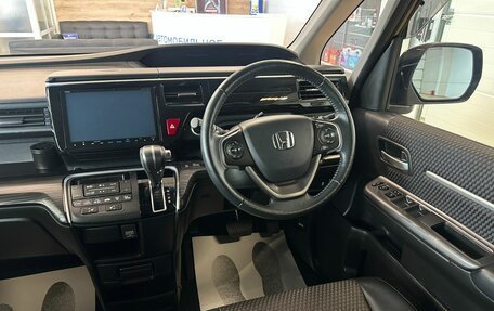Honda Stepwgn IV, 2015 год, 2 249 000 рублей, 15 фотография