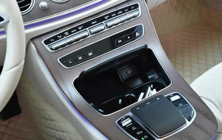 Mercedes-Benz E-Класс, 2021 год, 4 600 000 рублей, 14 фотография