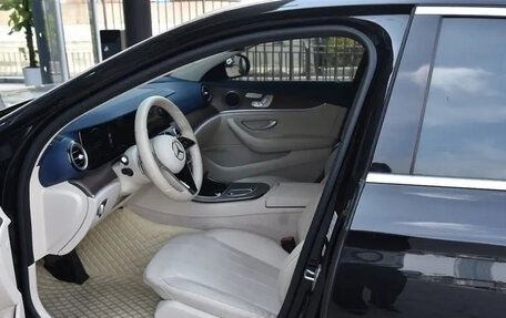 Mercedes-Benz E-Класс, 2021 год, 4 600 000 рублей, 8 фотография
