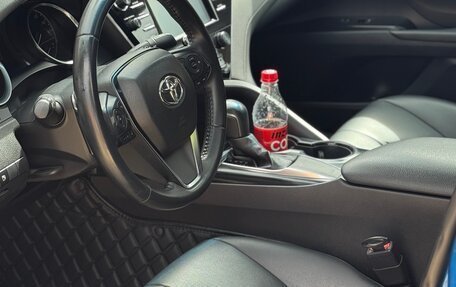 Toyota Camry, 2018 год, 2 750 000 рублей, 14 фотография