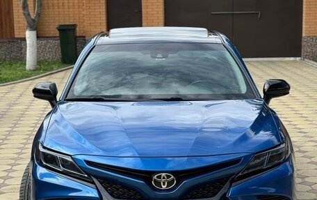 Toyota Camry, 2018 год, 2 750 000 рублей, 10 фотография