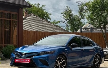 Toyota Camry, 2018 год, 2 750 000 рублей, 8 фотография
