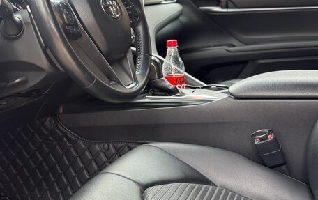 Toyota Camry, 2018 год, 2 750 000 рублей, 27 фотография
