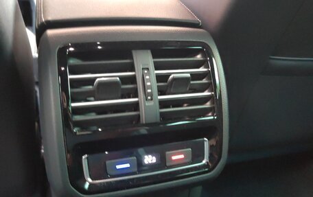 Volkswagen Passat B8 рестайлинг, 2018 год, 3 250 000 рублей, 15 фотография