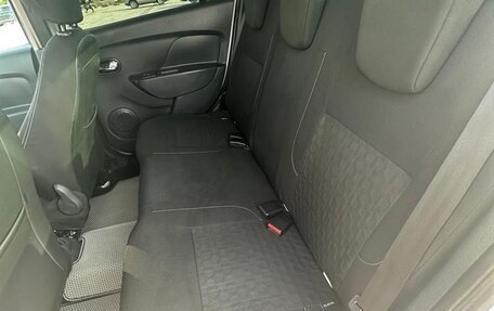 Renault Logan II, 2016 год, 550 000 рублей, 16 фотография
