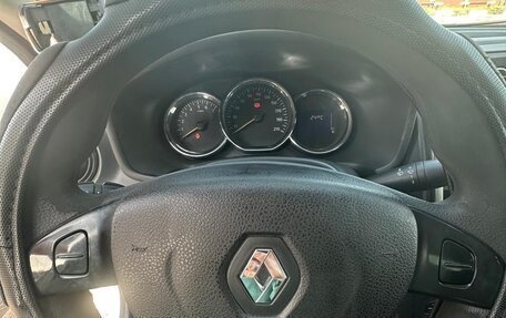Renault Logan II, 2016 год, 550 000 рублей, 21 фотография