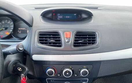 Renault Fluence I, 2011 год, 550 000 рублей, 17 фотография