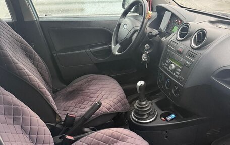 Ford Fiesta, 2006 год, 195 000 рублей, 4 фотография