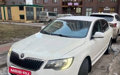 Skoda Superb III рестайлинг, 2013 год, 1 200 000 рублей, 2 фотография