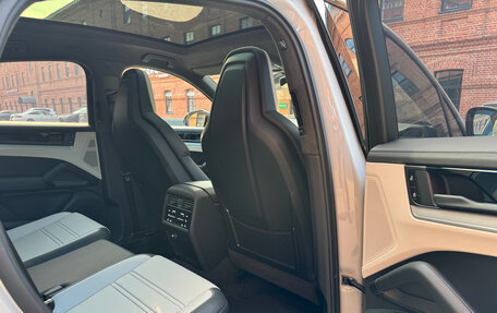 Porsche Cayenne III, 2024 год, 23 990 000 рублей, 15 фотография