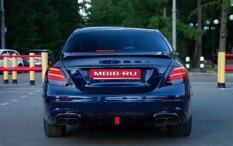 Mercedes-Benz E-Класс, 2016 год, 3 320 000 рублей, 2 фотография