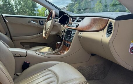 Mercedes-Benz CLS, 2006 год, 1 400 000 рублей, 11 фотография