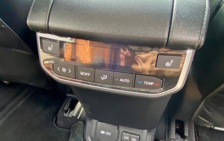 Toyota Highlander, 2025 год, 5 500 000 рублей, 3 фотография