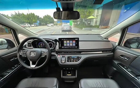 Honda Odyssey IV, 2022 год, 3 200 000 рублей, 6 фотография