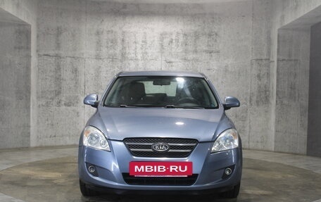 KIA cee'd I рестайлинг, 2009 год, 655 000 рублей, 2 фотография