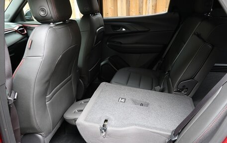 Chevrolet TrailBlazer, 2022 год, 2 200 000 рублей, 21 фотография
