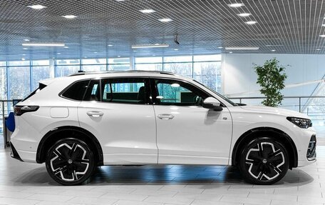 Volkswagen Tiguan, 2024 год, 4 797 000 рублей, 8 фотография