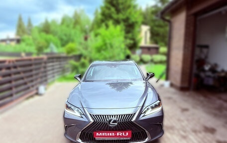 Lexus ES VII, 2019 год, 4 380 000 рублей, 1 фотография