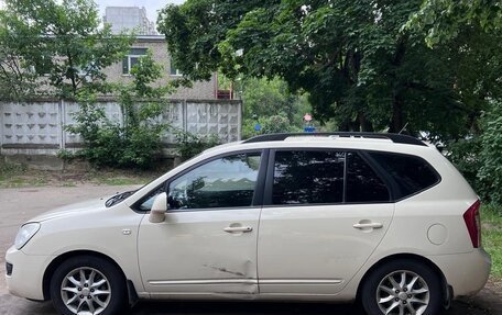 KIA Carens III (RP), 2010 год, 550 000 рублей, 2 фотография