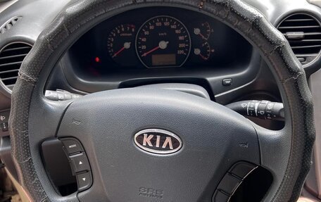 KIA Carens III (RP), 2010 год, 550 000 рублей, 12 фотография