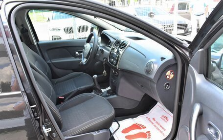Renault Logan II, 2015 год, 829 000 рублей, 12 фотография