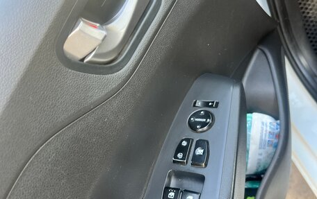 Hyundai Solaris II рестайлинг, 2019 год, 1 000 000 рублей, 12 фотография