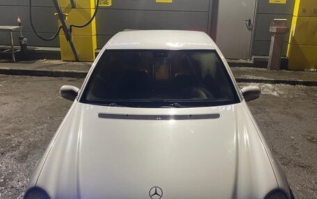 Mercedes-Benz E-Класс, 2004 год, 710 000 рублей, 5 фотография