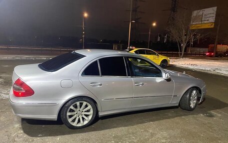 Mercedes-Benz E-Класс, 2004 год, 710 000 рублей, 6 фотография