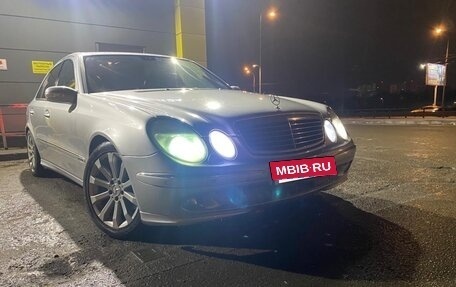 Mercedes-Benz E-Класс, 2004 год, 710 000 рублей, 4 фотография