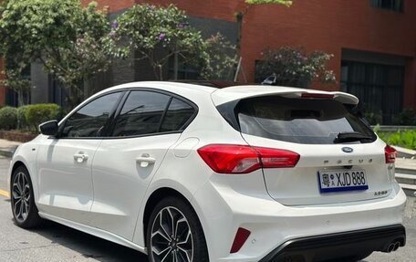Ford Focus IV, 2022 год, 1 387 333 рублей, 3 фотография