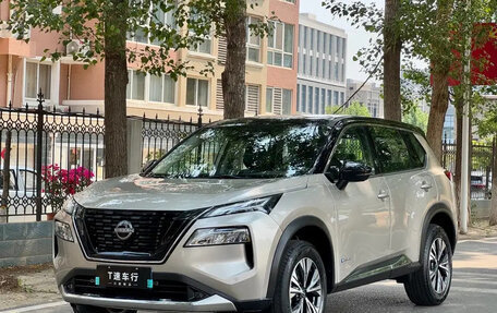 Nissan X-Trail, 2023 год, 2 420 005 рублей, 3 фотография