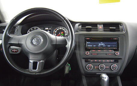 Volkswagen Jetta VI, 2012 год, 1 020 000 рублей, 11 фотография