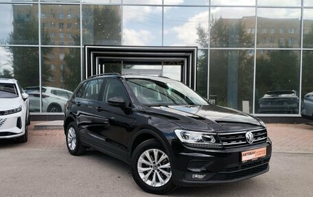 Volkswagen Tiguan II, 2020 год, 2 469 000 рублей, 3 фотография