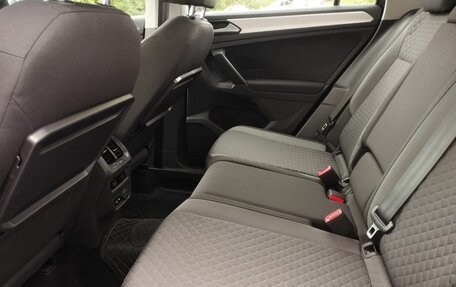Volkswagen Tiguan II, 2020 год, 2 469 000 рублей, 13 фотография