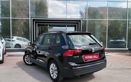 Volkswagen Tiguan II, 2020 год, 2 469 000 рублей, 4 фотография