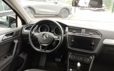 Volkswagen Tiguan II, 2020 год, 2 469 000 рублей, 17 фотография