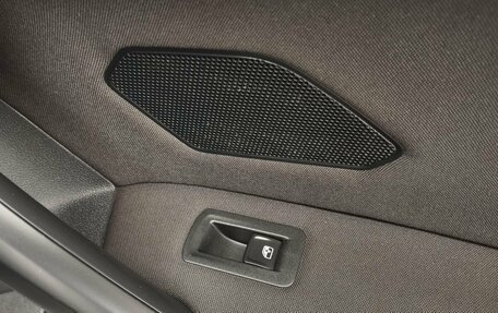 Volkswagen Tiguan II, 2020 год, 2 469 000 рублей, 33 фотография