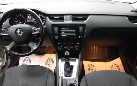 Skoda Octavia, 2014 год, 940 000 рублей, 17 фотография