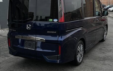 Honda Stepwgn IV, 2018 год, 1 880 000 рублей, 4 фотография
