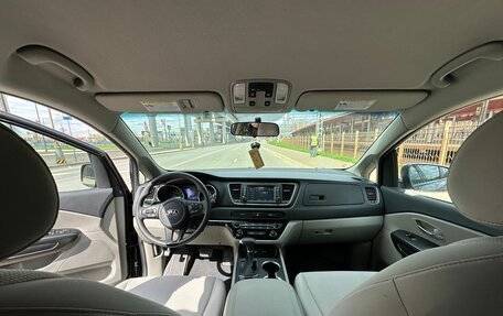 KIA Sedona III, 2019 год, 3 000 000 рублей, 8 фотография