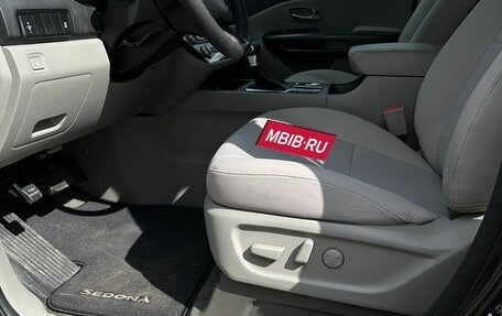 KIA Sedona III, 2019 год, 3 000 000 рублей, 6 фотография