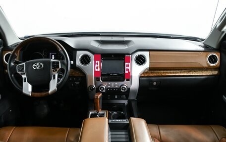 Toyota Tundra II, 2018 год, 8 500 000 рублей, 12 фотография
