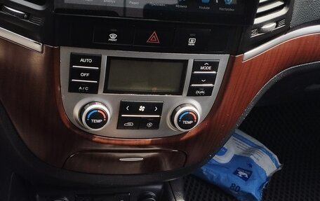 Hyundai Santa Fe III рестайлинг, 2009 год, 1 230 000 рублей, 4 фотография