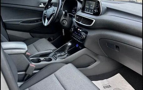 Hyundai Tucson III, 2019 год, 2 300 000 рублей, 4 фотография