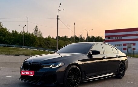 BMW 5 серия, 2017 год, 3 950 000 рублей, 2 фотография